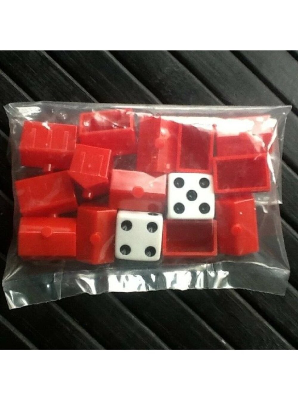 new Package of 12 Monopoly Game Hotels  ( brand new lopen package )